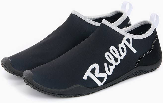 밸롭 인젝션 레터링 아쿠아슈즈