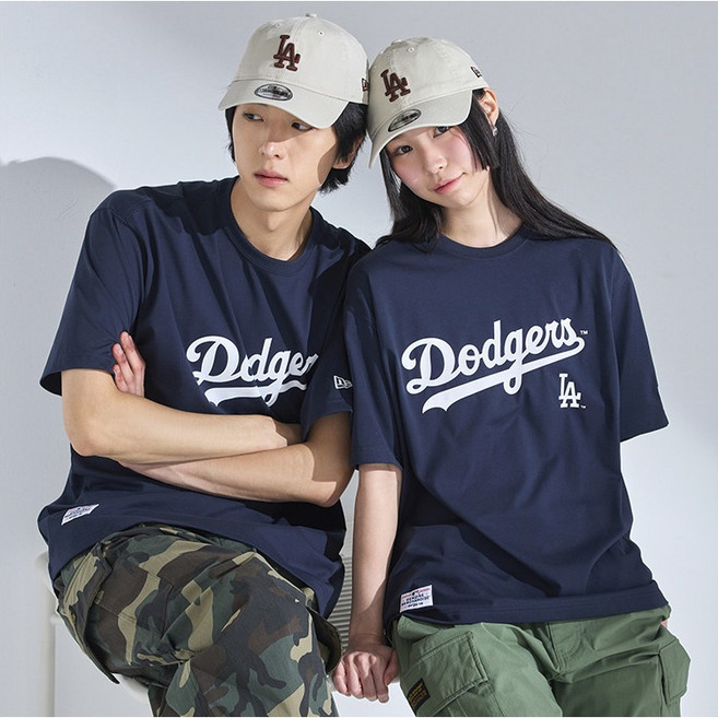 뉴에라 남녀공용 MLB 스크립트 로고 로스엔젤레스 다저스 오버핏 반팔 티셔츠 1517077