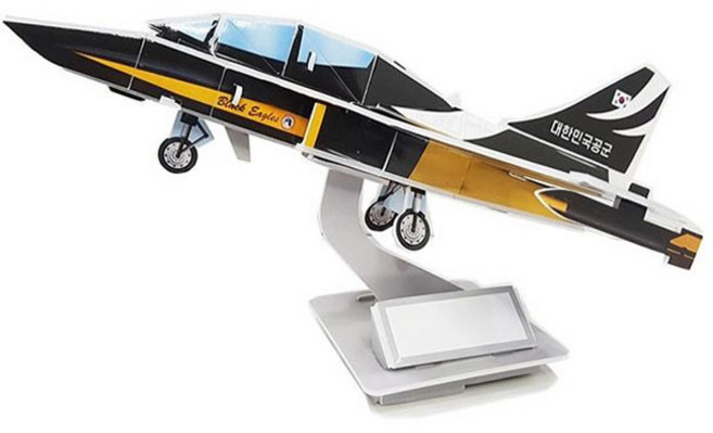 입체퍼즐: 블랙이글스, 원에프, 원에프 편집부