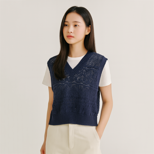on&on 女款鉤織撞色刺繡背心