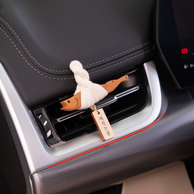 마켓유니버스 차량용 액막이 명태 송풍구 클립형, 액막는중 체리 원목 면실, 1개