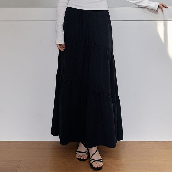 38COMEONCOMMON Oblique Line Shirring 短裙