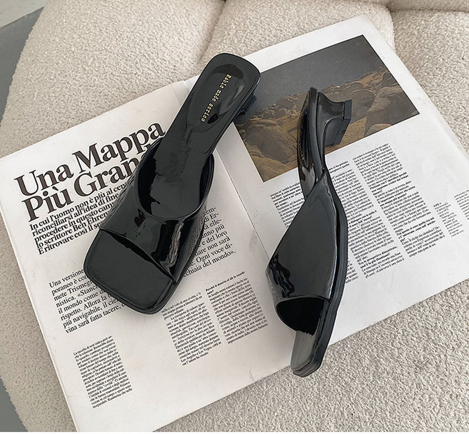 라블 여성용 에나멜 유광 스퀘어 뮬슬리퍼