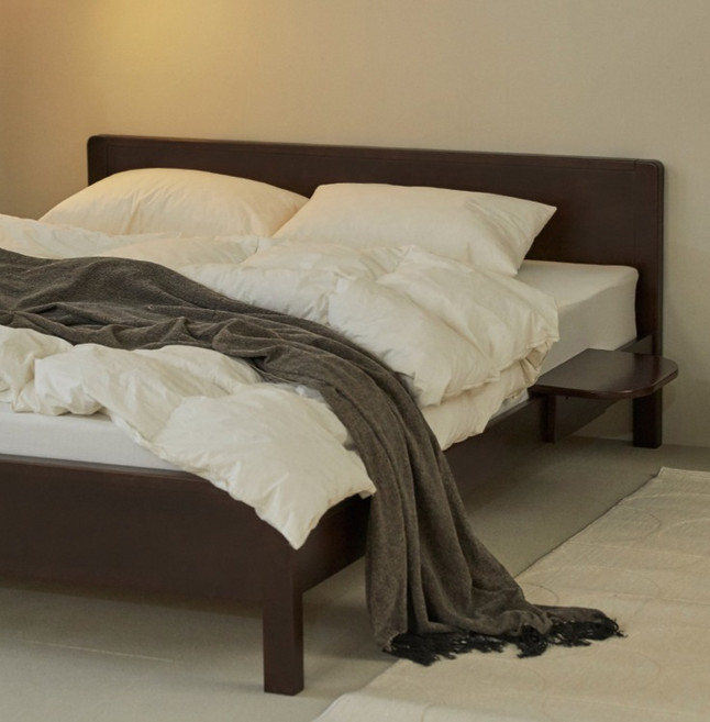 퍼니코 로그 고무나무 원목 침대 프레임 + 사이드선반 세트 방문설치, 브라운 월넛