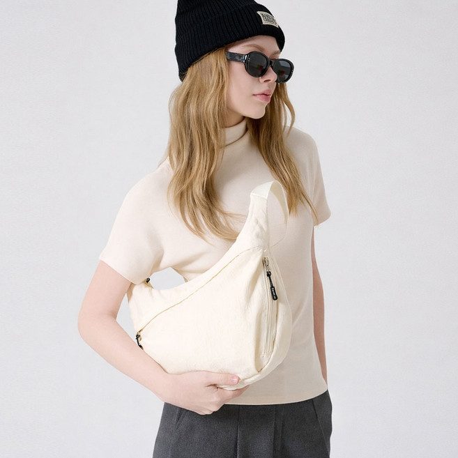 트래블라라 라라 크로스백