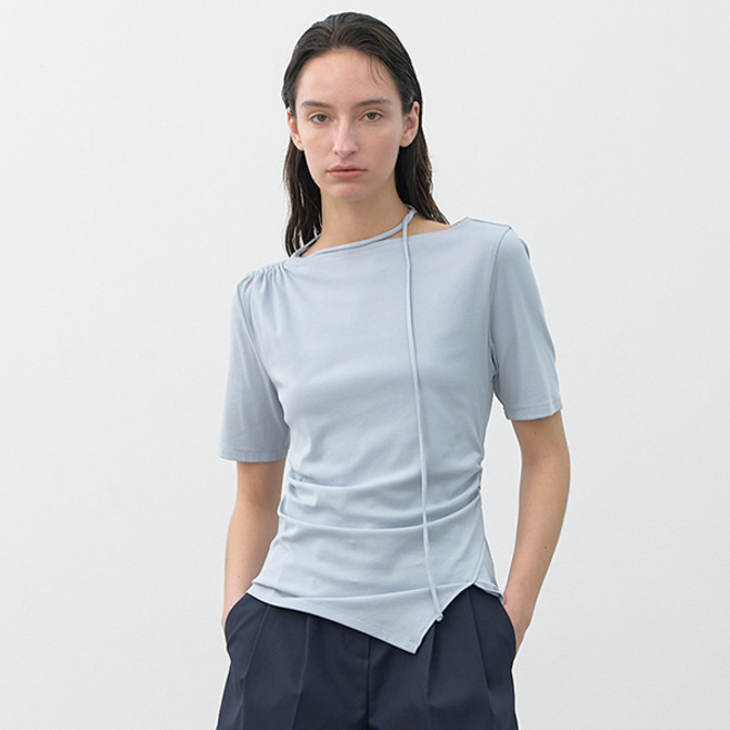 아틀리에나인 여성용 어시메트리 넥 스트링 슬림 티셔츠 T-7049