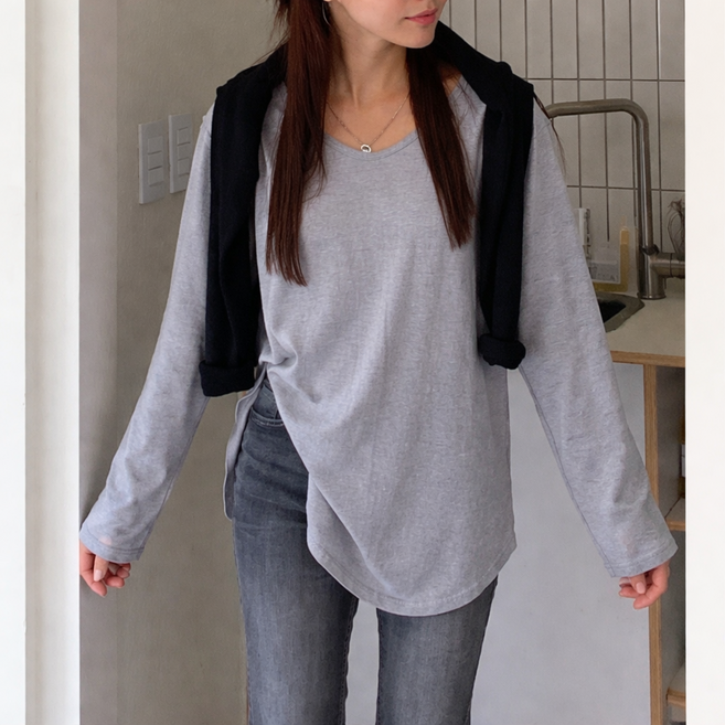 Lalaon 女款純棉V領寬鬆素色長袖T恤 25TSP3401