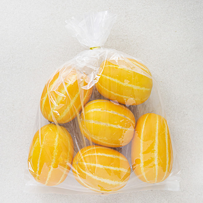 곰곰 성주 실속 참외, 2kg(6~8입), 1개