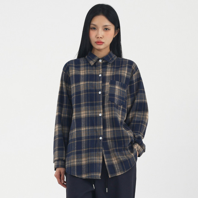 Elsso 女款多色格紋長袖寬鬆版型襯衫