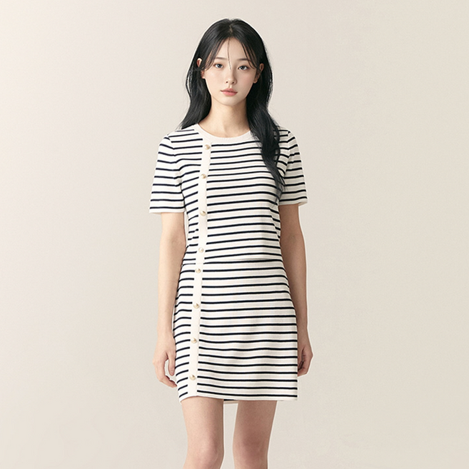 Roem 女款條紋金屬鈕扣短袖針織衫