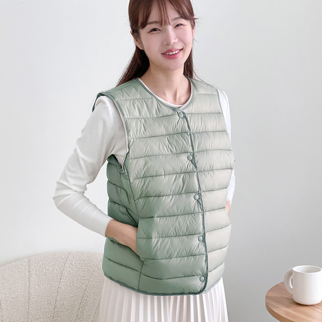 Lalaon 女款大尺碼輕量鈕扣鋪棉背心 TSP1478