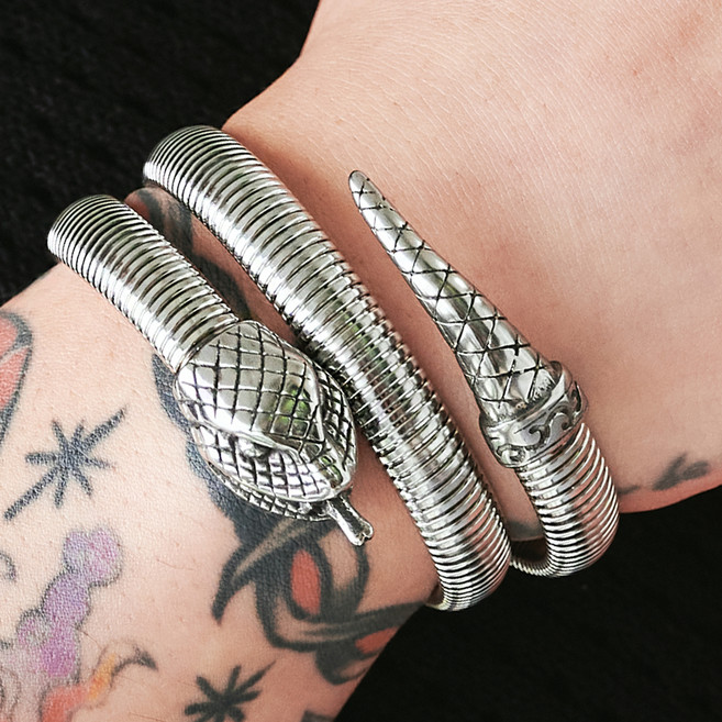 노이드비 남성용 써지컬스틸 스네이크 밴딩스프링 입체 뱀머리 팔찌