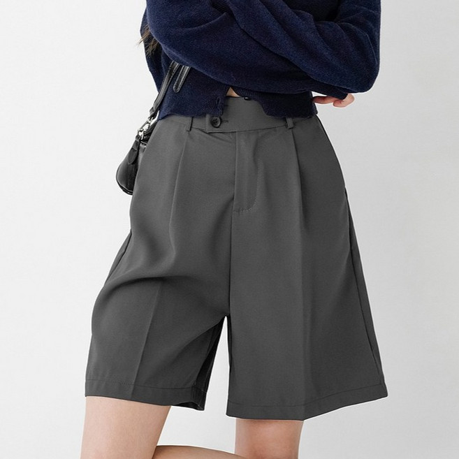 코튼클로젯 여성용 투버튼 핀턱 와이드 버뮤다 슬랙스 5부 반바지