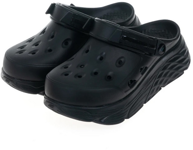 SKECHERS 女款 MAX CUSHIONING FOAMIES 水鞋 輕量舒適 易於穿脫, 黑色, 25cm