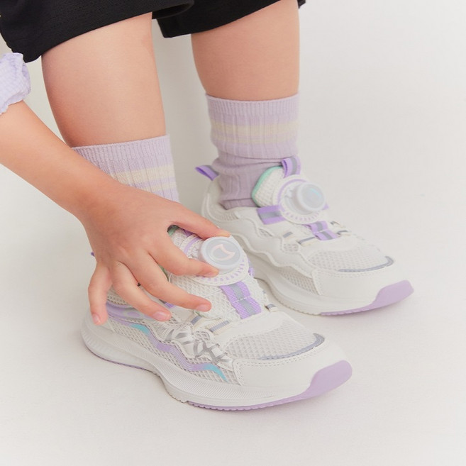 SHOOPEN 兒童超輕量旋鈕運動鞋 HPKR6FF94U