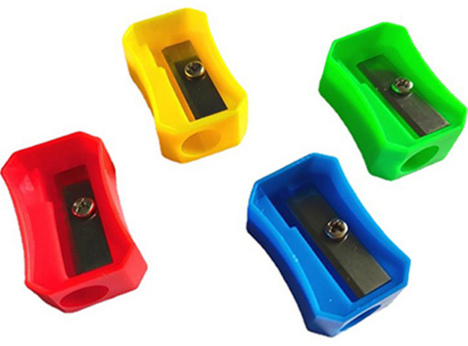 좋은양품 휴대용 미니 연필깎이, 랜덤발송, 4개