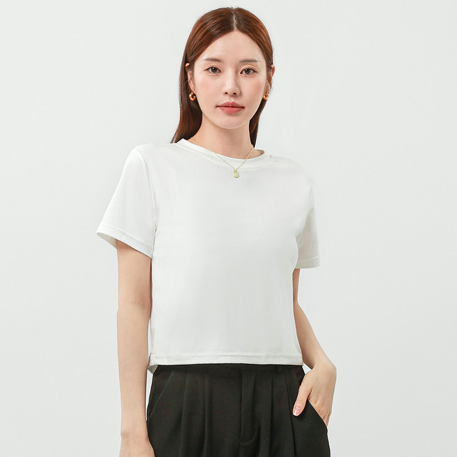 Elsso 女款圓領寬鬆素色短版短袖T恤