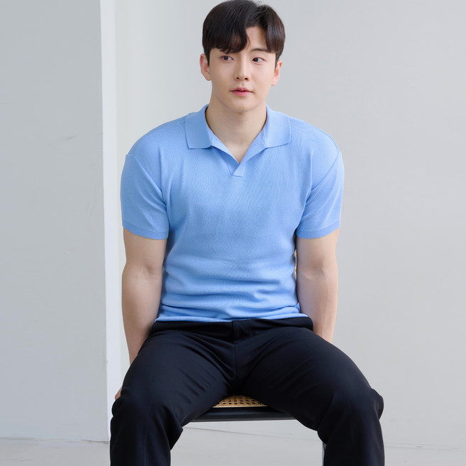 핵쿨남 남성용 아이스쿨링 머슬핏 반팔 오픈 카라 니트