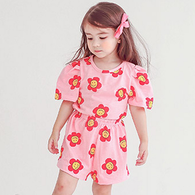 GOING KIDS 女童款微笑花朵印花短袖上衣+短褲