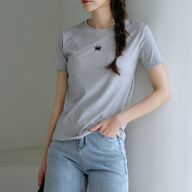 Goodif 女款 Queen Crown 圓領短袖基本款T恤
