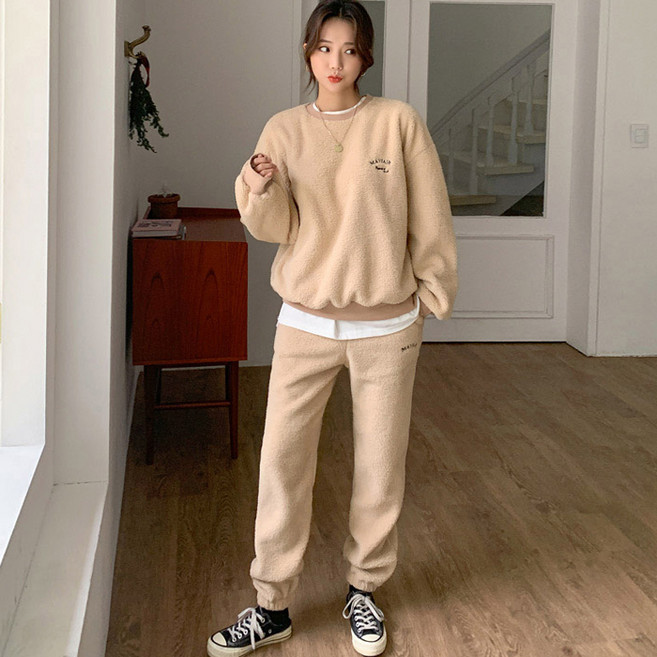 엔비룩 메이 보아 자수 상하의 세트