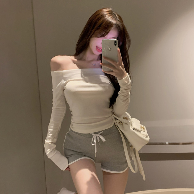 Elsso 女款露肩修身長袖T恤