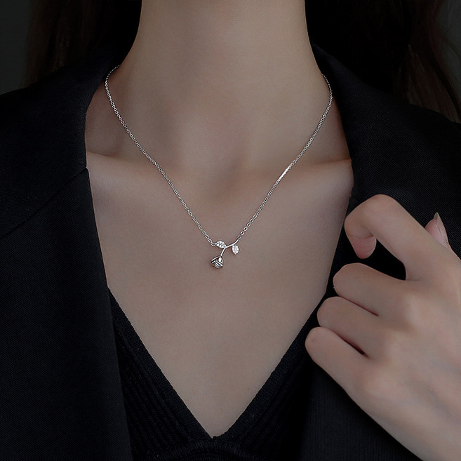 피어니스트 여성용 장미 포인트 목걸이