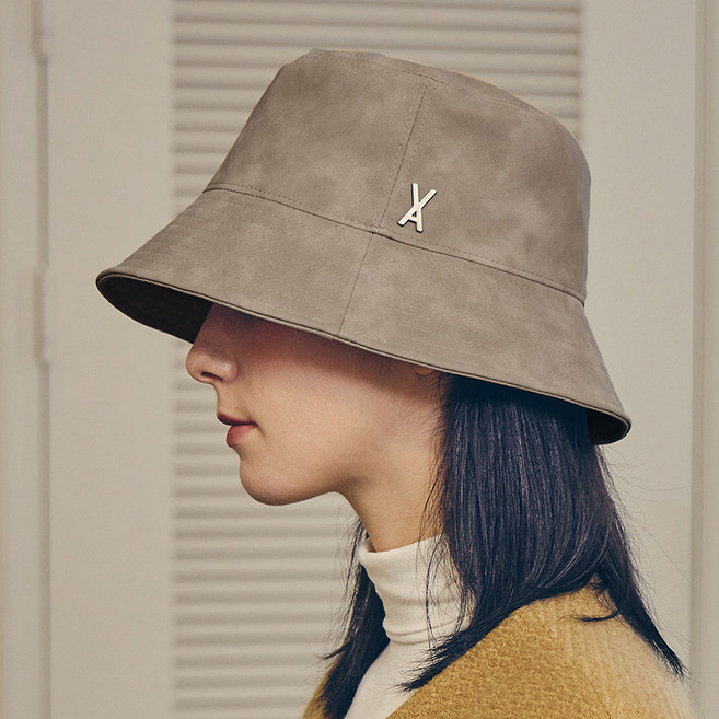 바잘 VA 여성용 스터드 레더 버킷햇