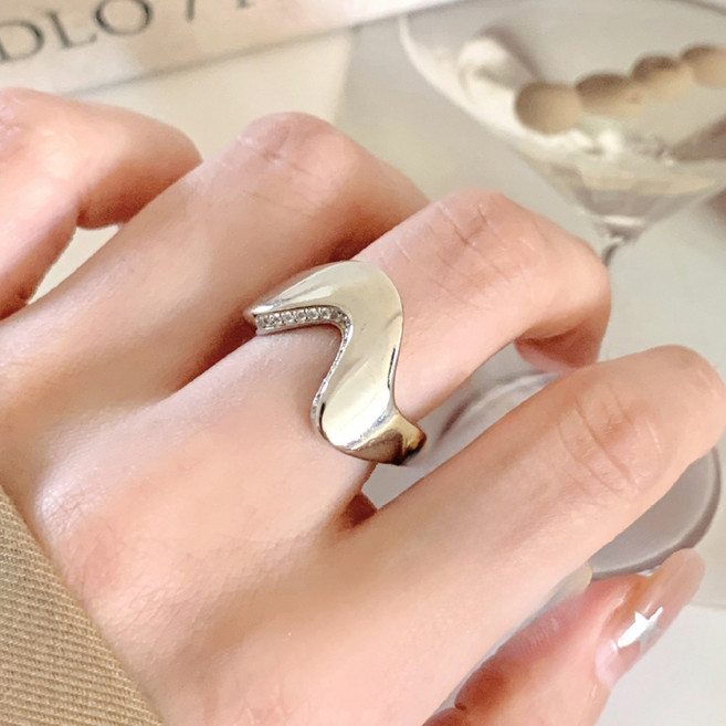 젤루나 여성용 웨이브 물결 큐빅 애끼 반지 B-210