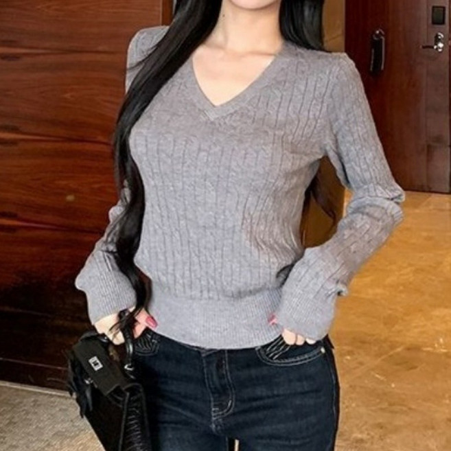 I'M MONG 女款修身V領麻花長袖針織T恤 R6S116