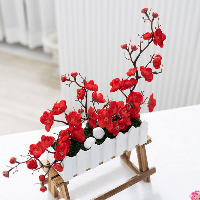 플라워트리 조화 봄날 울타리에 담긴 매화 한폭 장식 41 x 29 cm, 레드, 1개