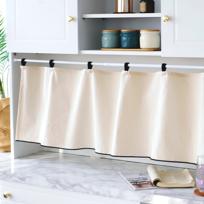CASA VERDE 黑線點綴棉布掛環式短窗簾, 自然米色 + 黑色