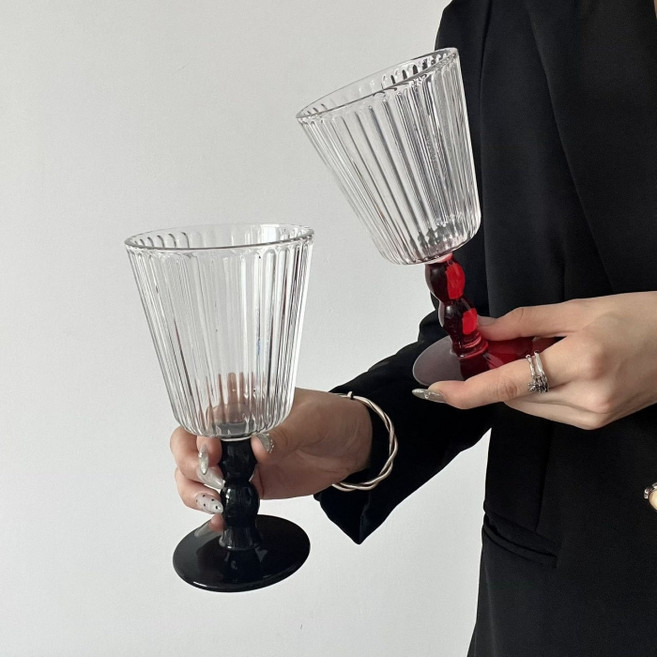 다파랑 스트라이프 고블렛 컬러 유리 홈카페 와인잔 블랙 + 레드 세트 HJ1476, 1세트