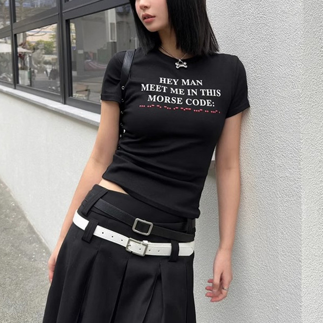 닷이프 여성용 코드 레터링 슬림 반팔 티셔츠 D263-0250