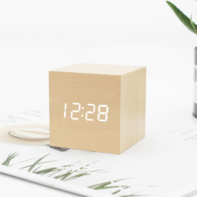 촘스토리 LED 인테리어 탁상시계 D6029, 옐로우우드 화이트LED