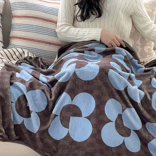 러움 위캔드 지아트 포그니 블랭킷 패브릭 캠핑 피크닉 집들이선물 극세사 무릎 차박 양면 겨울 담요