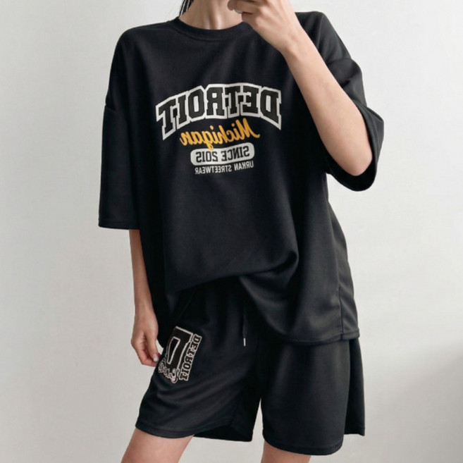 라라온 오버핏 캐주얼 반팔 티셔츠 + 반바지 세트 26TSP4042