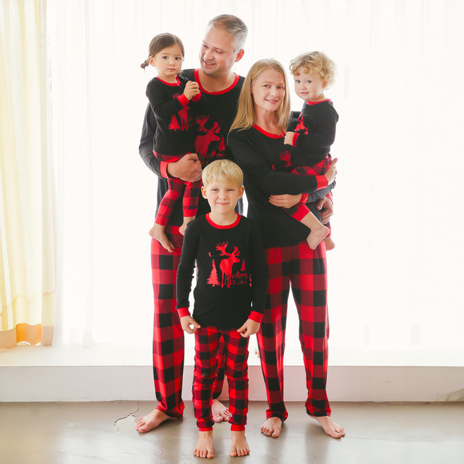 VAENAIT BABY 女款 Merry Moose 聖誕家庭長袖上下套裝