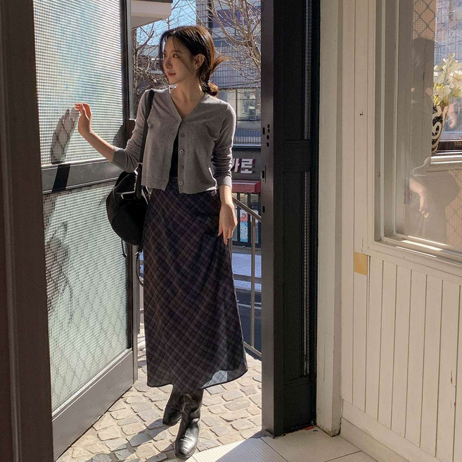 시크블랙 오니르 쉬폰 체크 A라인 롱 스커트 cpsk7617k61