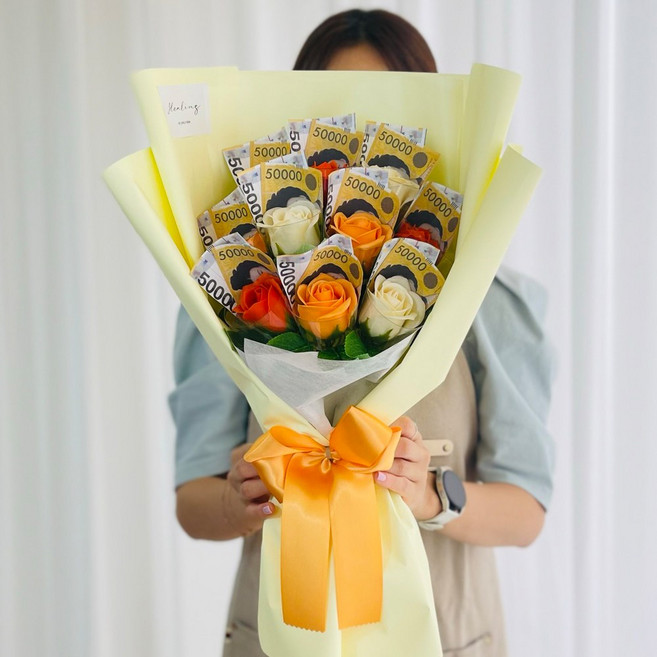LOVELY FARM 仿真鈔票花束10入組 + 購物袋, 混色橘, 1個
