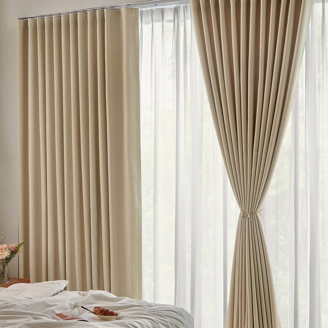 쁘리엘르 그로브 빛차단 사계절 핀형 암막 커튼 + 자석 타이백 세트