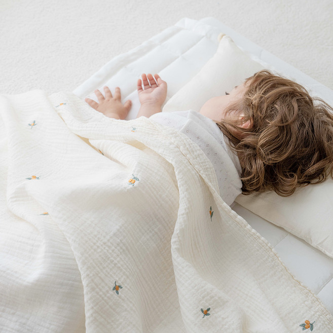 uterus 嬰幼兒莫代爾紗布毯, 橄欖款 白色