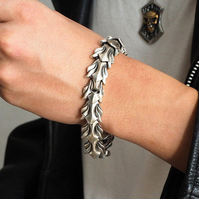 노이드비 남성용 써지컬스틸 더블빗살 무늬 특이한 용 체인 팔찌