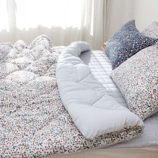 CHOUETTROOM 阿黛爾花卉 半超細纖維 薄被, 象牙白色