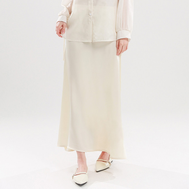 엘쏘 밴딩 크림 새틴 롱치마