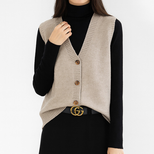 THE SYRUP 女款V領鈕扣疊穿針織背心 B