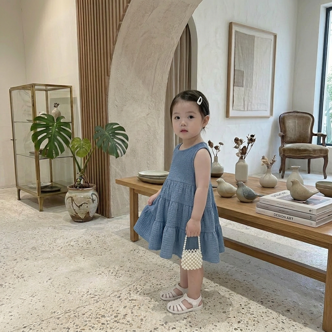 스타도어 물결주름 플리츠 민소매원피스