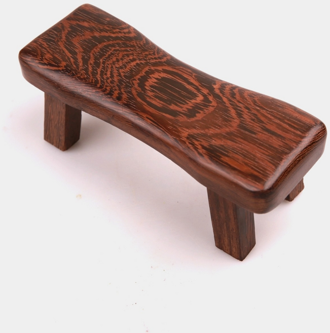 Some's Mine 硬式木枕, 木質