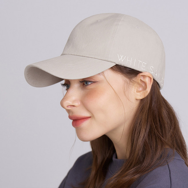 화이트샌즈 레터링 로고 자수 루카 볼캡