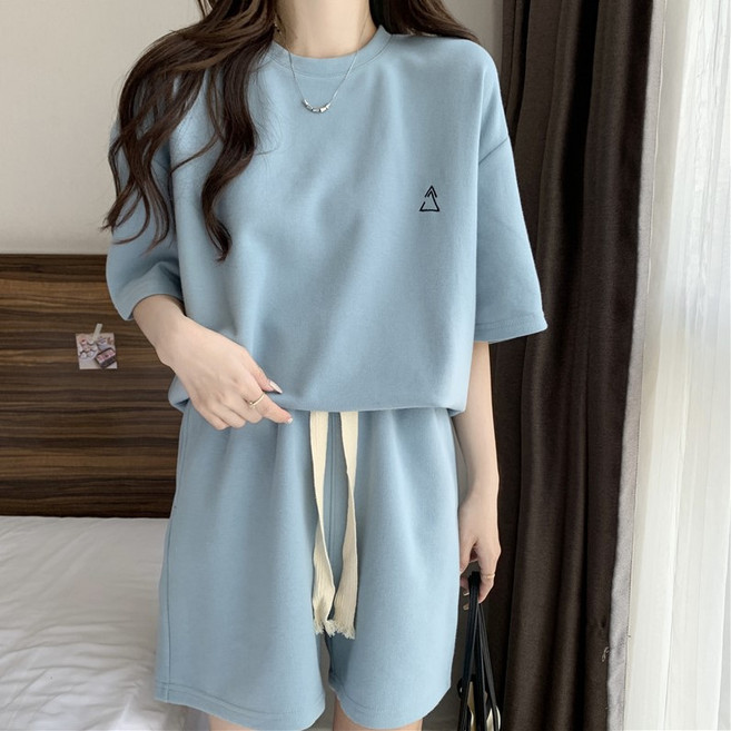 The Flow Commerce 女款More Comfort開衩運動兩件式套裝